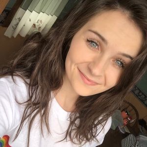 Meet your Posher, Julianna